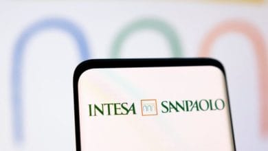 Intesa’s posts smaller-than-expected profit drop; Russia weighs
