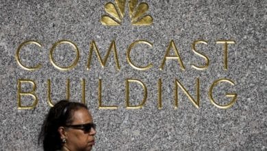 Comcast Tumbles as Customer Growth Faces ‘Incremental Headwinds’