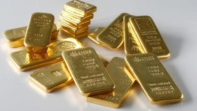 Gold Set For Fifth Month of Losses as Fed Rate Risks Grow