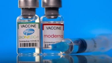 U.S. plans to move COVID vaccines, treatments to private markets in 2023