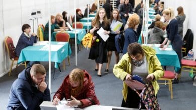 Russian unemployment rate hits record low, economic data paints mixed picture