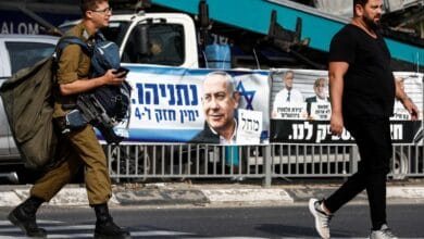 Netanyahu pushes comeback bid in tight Israeli election race