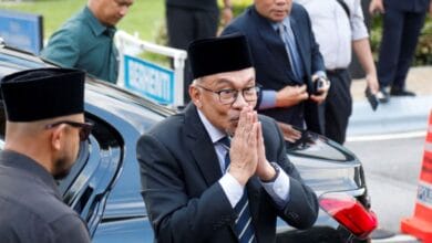 Malaysia’s former ruling bloc may back Anwar in PM race