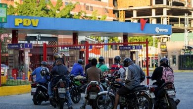 Venezuela queues for gasoline