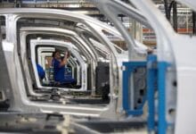 French manufacturing activity continued to fall in December
