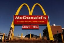 McDonald’s temporarily shuts US offices, prepares layoff notices -WSJ