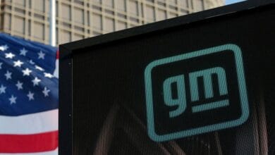 GM quarterly auto sales rise 17.6%