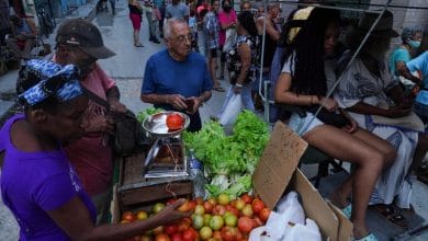 Cuba says no quick fix as economic crisis drags on