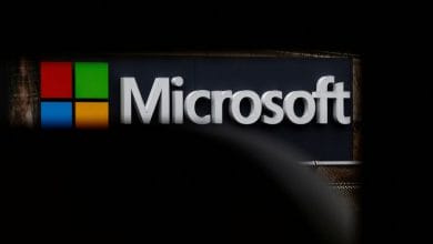Microsoft charges ahead with spending to serve AI demand