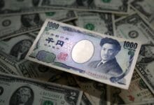 Yen at 3-week low as traders weigh BOJ shift; RBA stands pat