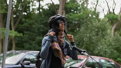 Toronto program encourages hijab-wearing women to get on two wheels