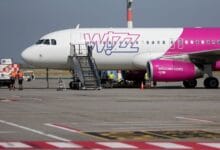 Wizz Air narrows profit forecast on difficult operating conditions
