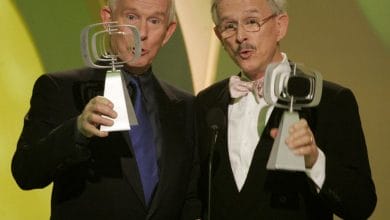 Tom Smothers, half of American comedy duo the Smothers Brothers, dies at 86
